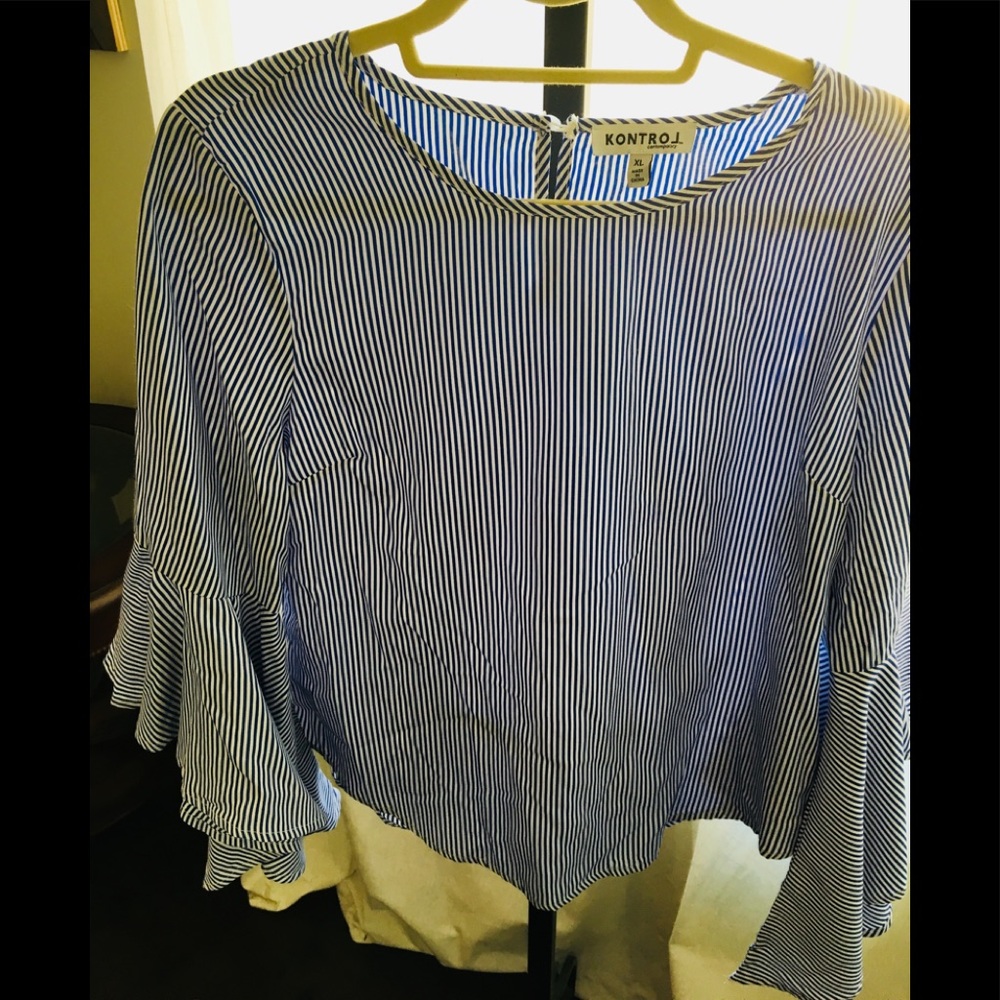 Striped large bells sleeves blouse.